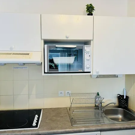 Apartment Centre Ville, Au Calme, Jardin. *